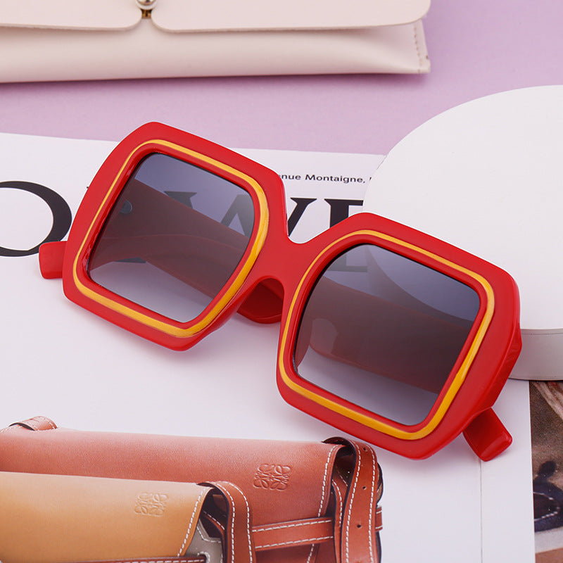 Neue europäische und amerikanische Fashion Square Sonnenbrille mit großem Rahmen für Damen High-End-Sensation-Sonnenbrillen für Damen