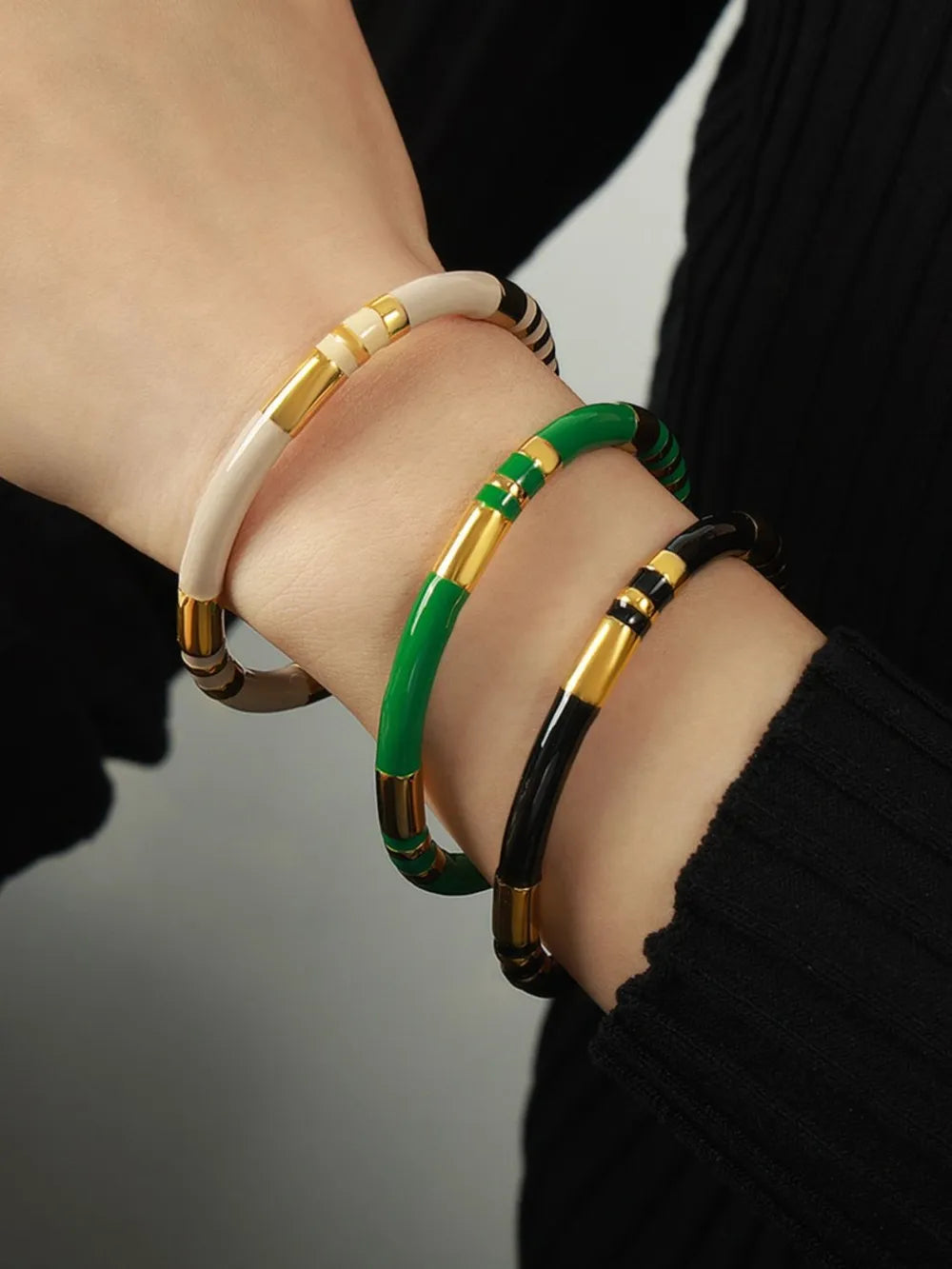 Emailliertes Titanstahl-Armband