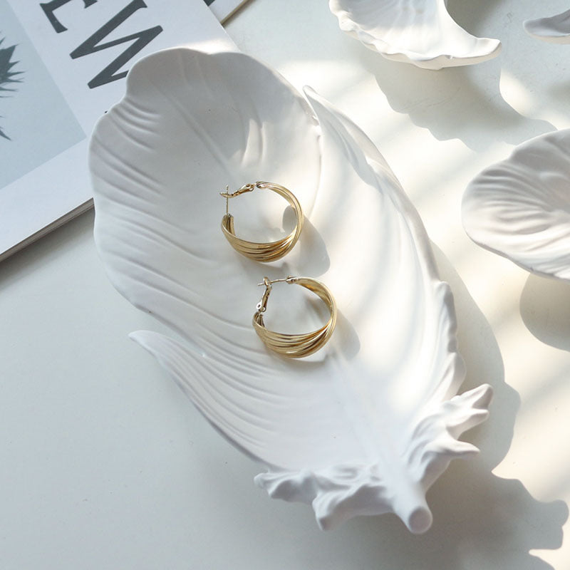 Gypsum feather decoration storage tray decoration necklace accessories cosmetics perfume photography posing props