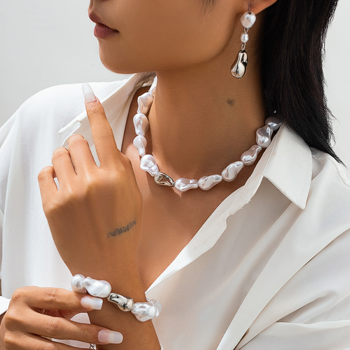 Französische Retro-Imitationsperlen-Barockkette, schlichter Perlenanhänger, Quasten-Schlüsselbeinkette